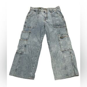 Women’s Wide leg High waisted  Blue Cargo Jeans Size 10/R